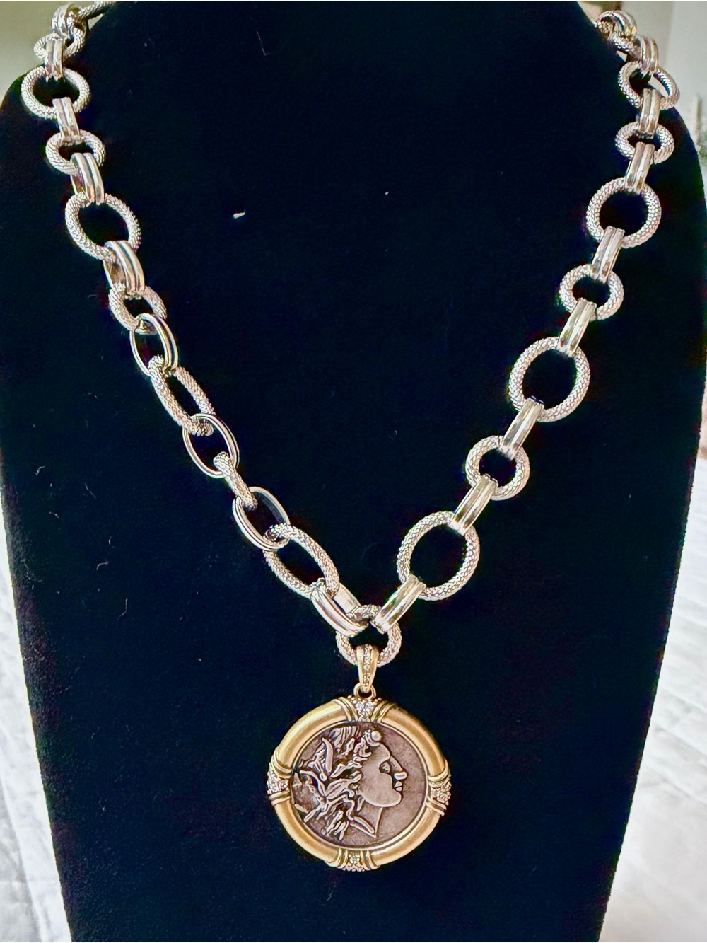 Mixed Metal Coin Pendant Chain Necklace - Silver & Gold.